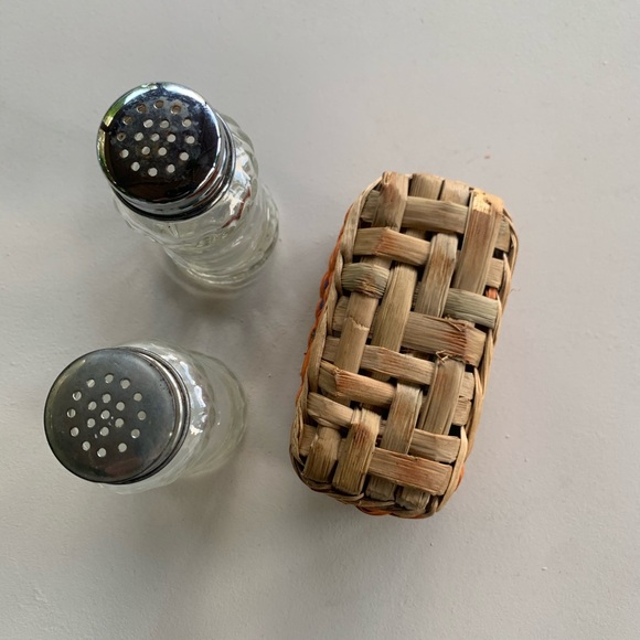 Vintage Salt & Pepper Shakers With Woven Basket - Picture 5 of 8